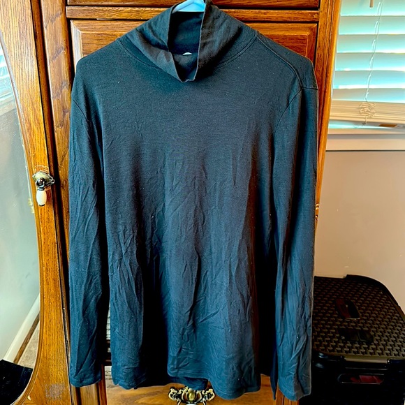 Athleta Tops - Athleta long sleeve shirt